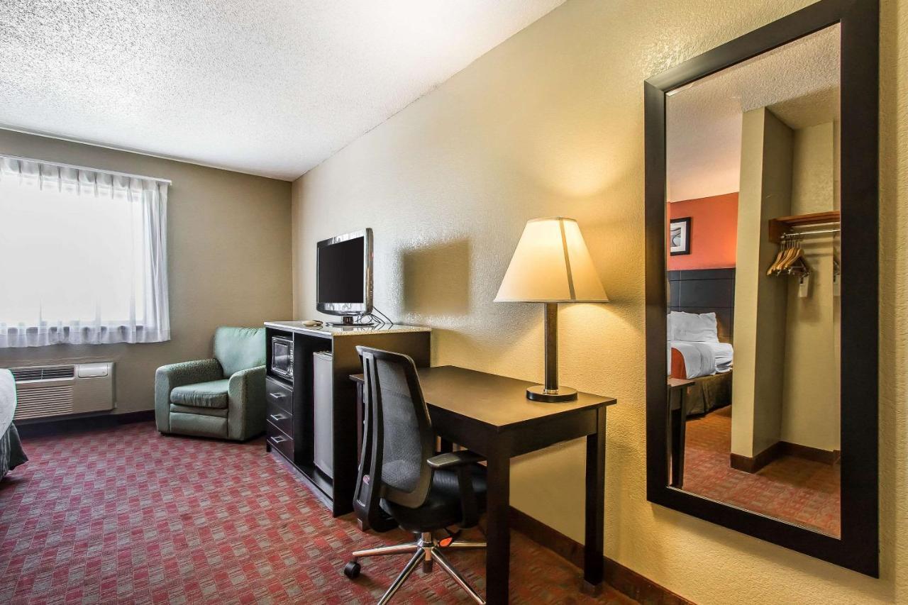 Quality Inn&Suites La Vergne Exterior foto