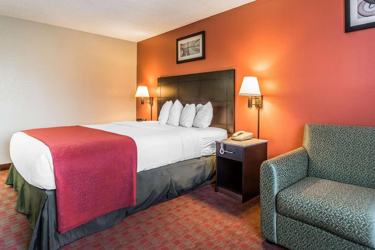 Quality Inn&Suites La Vergne Exterior foto