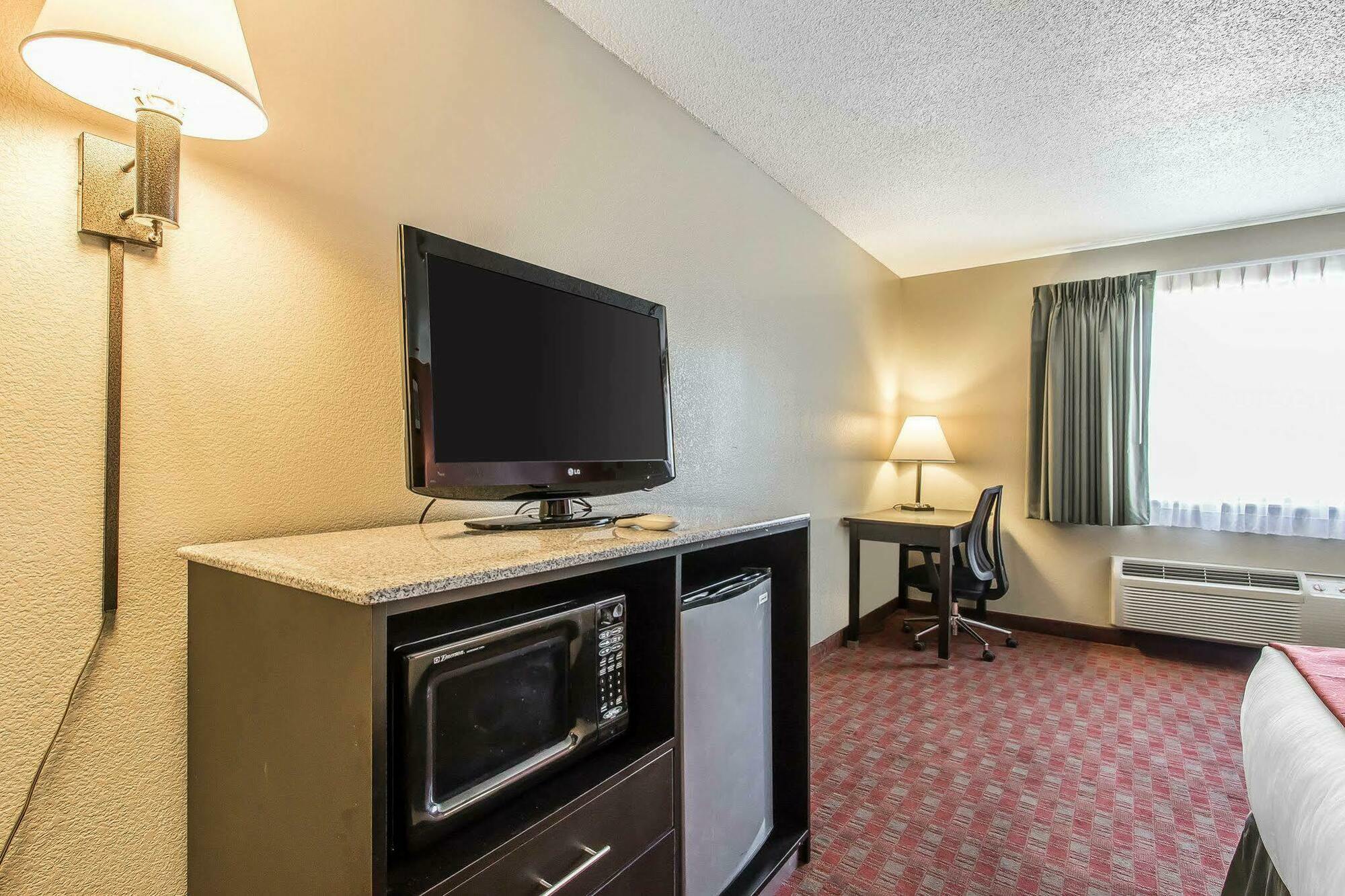 Quality Inn&Suites La Vergne Exterior foto